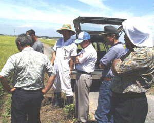 ���O�Ɏ��Ԃ�Y��Ęb������